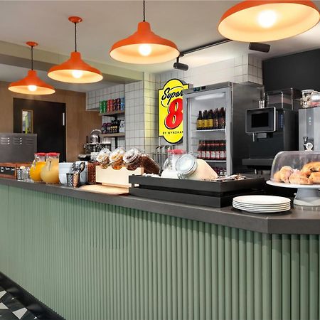 Super 8 By Wyndham Chester East Esterno foto