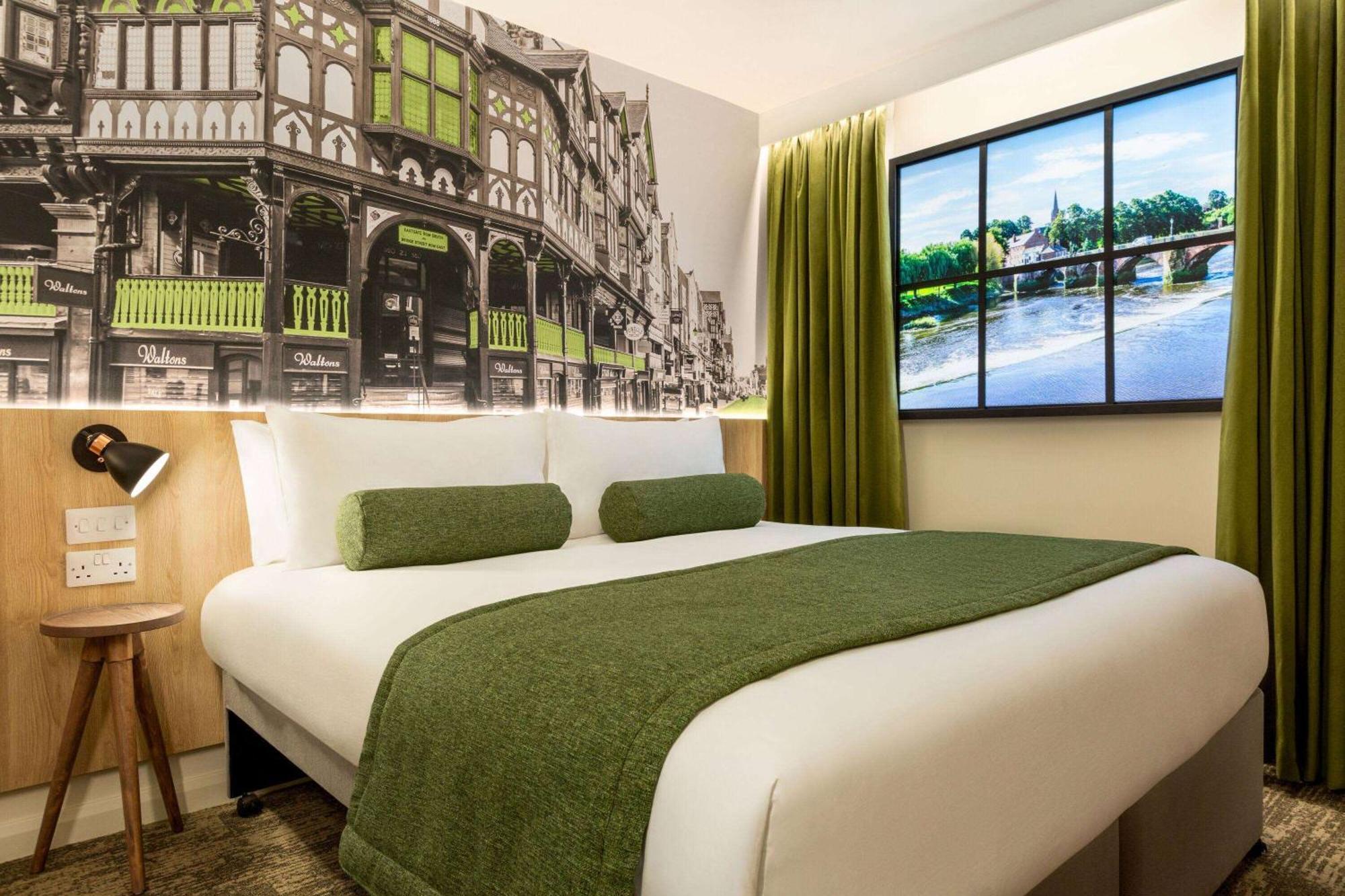 Super 8 By Wyndham Chester East Esterno foto